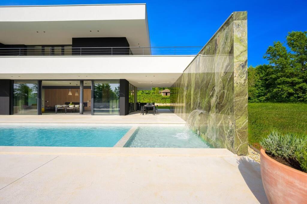 Villa She Luxury By Istrialux Ґрожнян Екстер'єр фото
